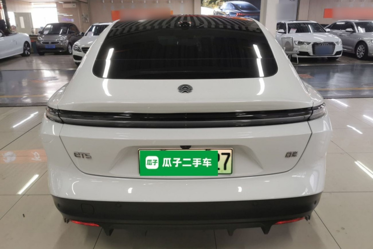 蔚来ET5 2024款 75kWh车身外观6