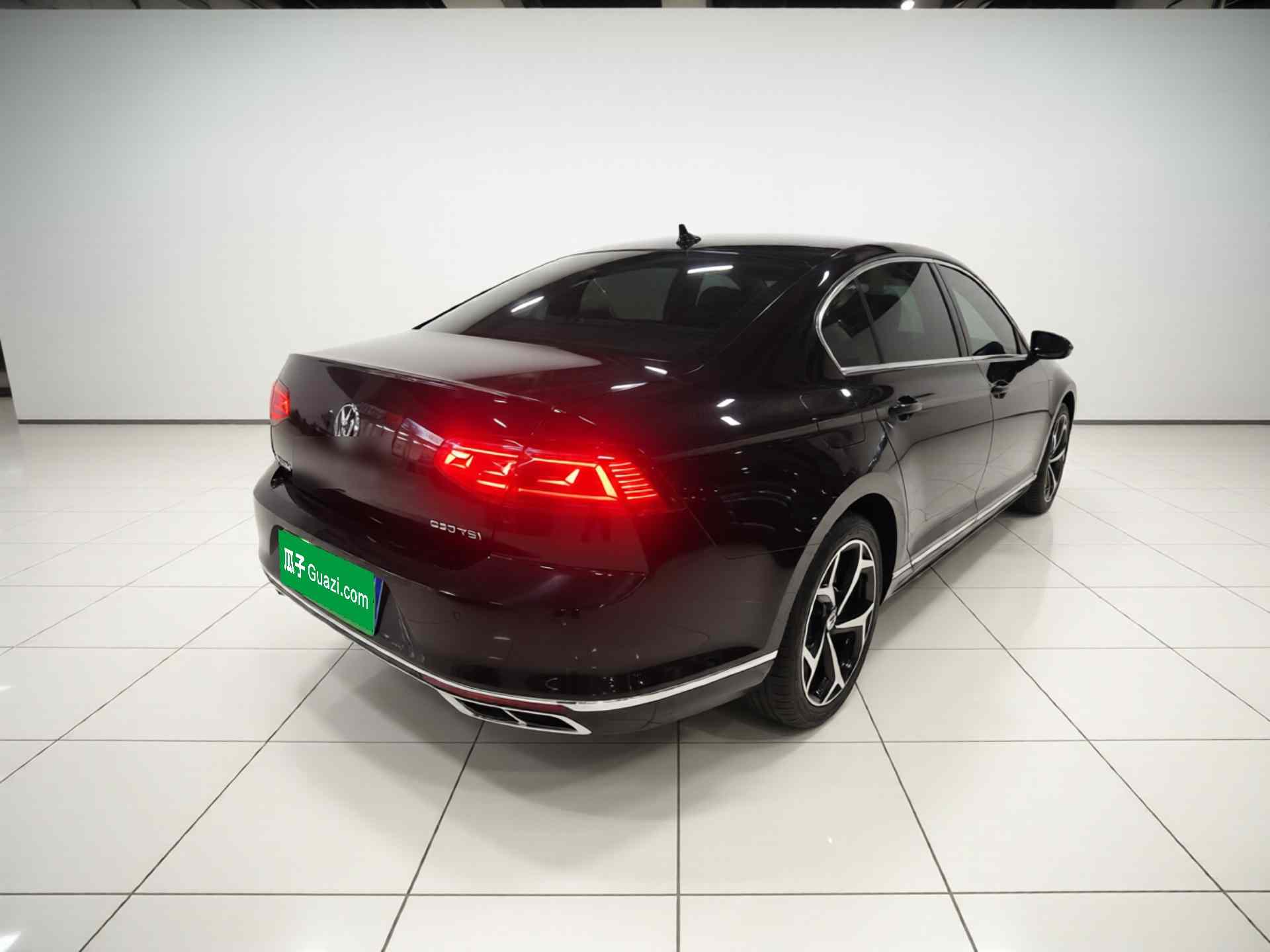 大众 迈腾 2023款 200万辆纪念版 330TSI DSG领先型(4)