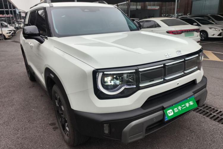 北京越野 北京BJ30 2024款 1.5T 魔核电驱进阶版车身外观3