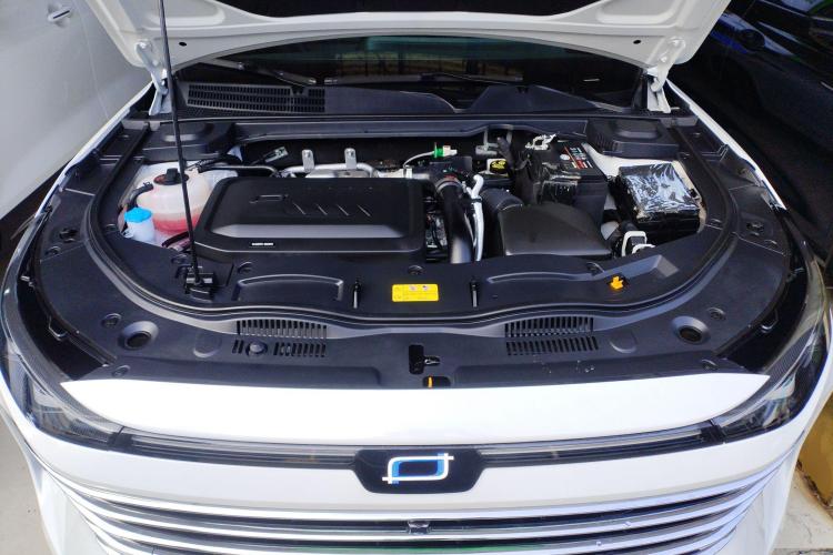 奔腾B70 2024款 龙腾版 1.5T 领跃型机舱底盘24