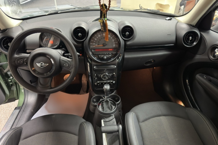 MINI Countryman 2014款 1.6L COOPER Fun中控内饰7004