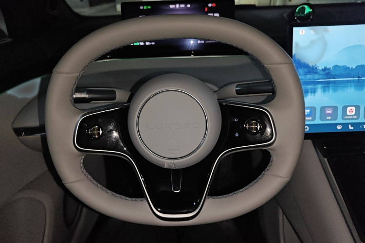 鸿蒙智行 智界S7 2025款 705km Pro局部细节13