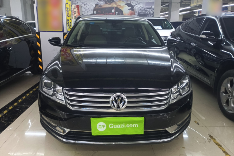 大众 迈腾 2015款 1.8TSI 尊贵型车身外观2