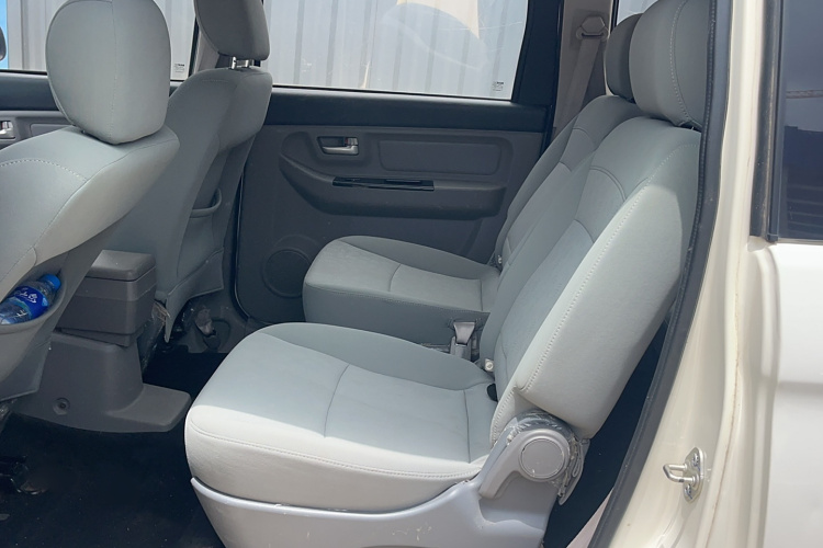 北汽威旺M20 2014款 1.5L实用型BJ415A中控内饰7003