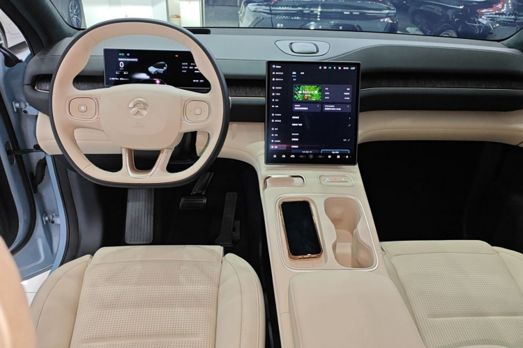 蔚来ES6 2024款 75kWh中控内饰12