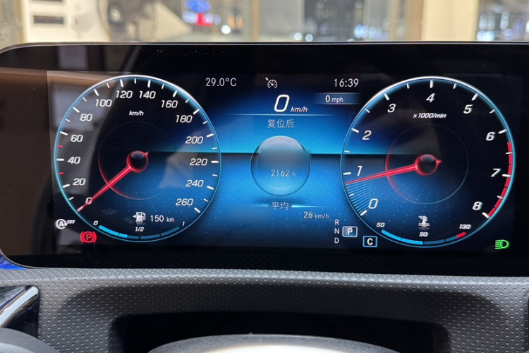 奔驰A级 2022款 A 200 L 运动轿车动感型中控内饰7005