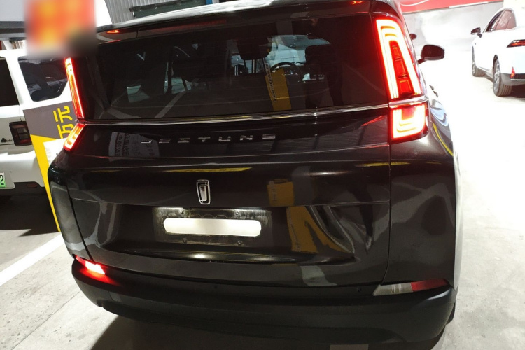 奔腾NAT 2022款 悦享出行 换电版 100kW 401km车身外观6