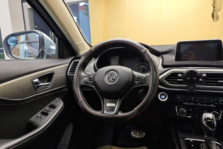 东风风光 风光S560 2018款 1.8L CVT尊贵型局部细节13