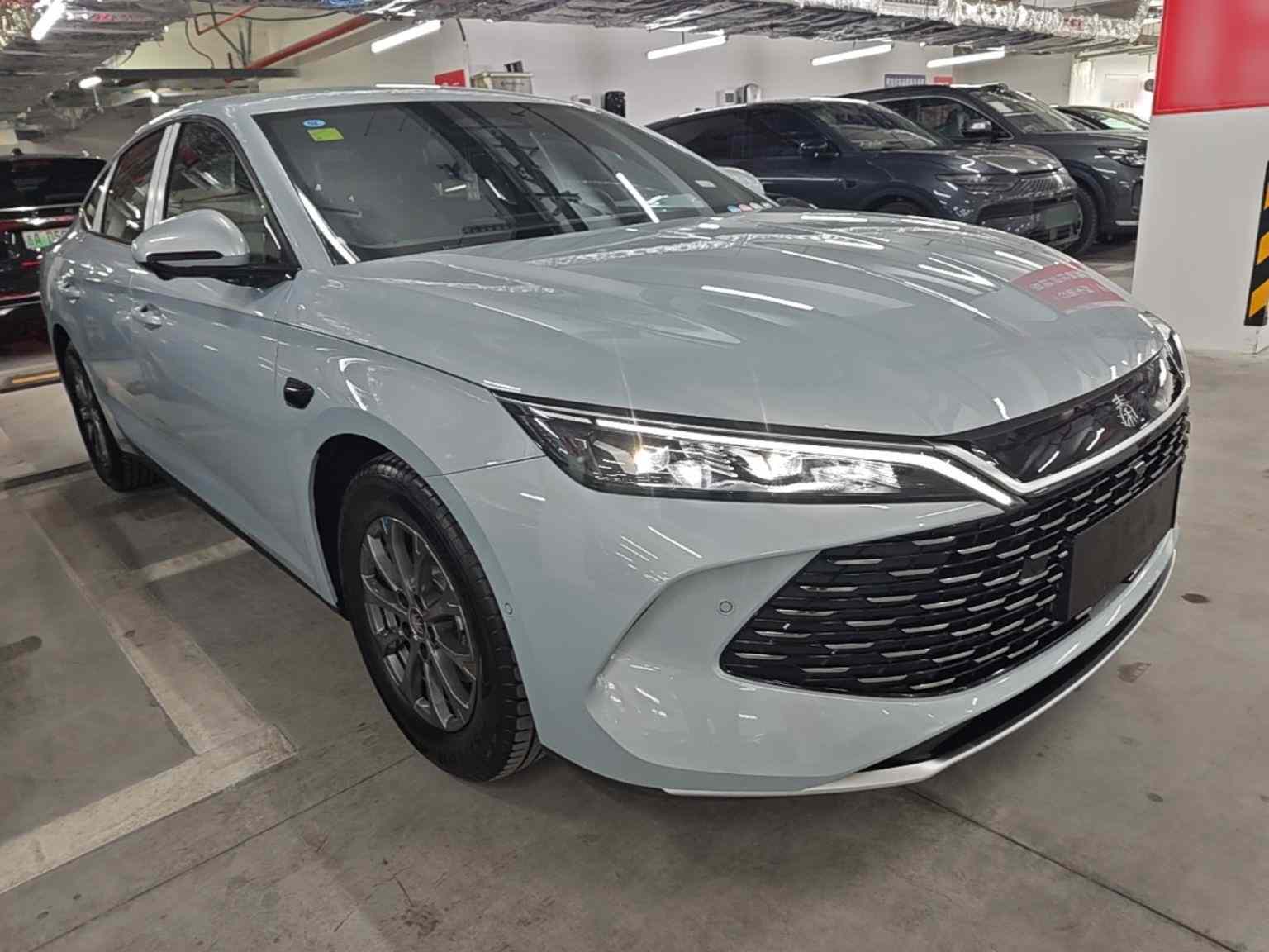 比亚迪 秦L 2025款 DM-i 智驾版 80KM领先型(5)