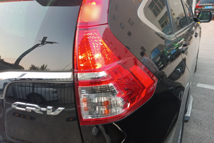 本田CR-V 2016款 2.0L 两驱都市版车身外观6006