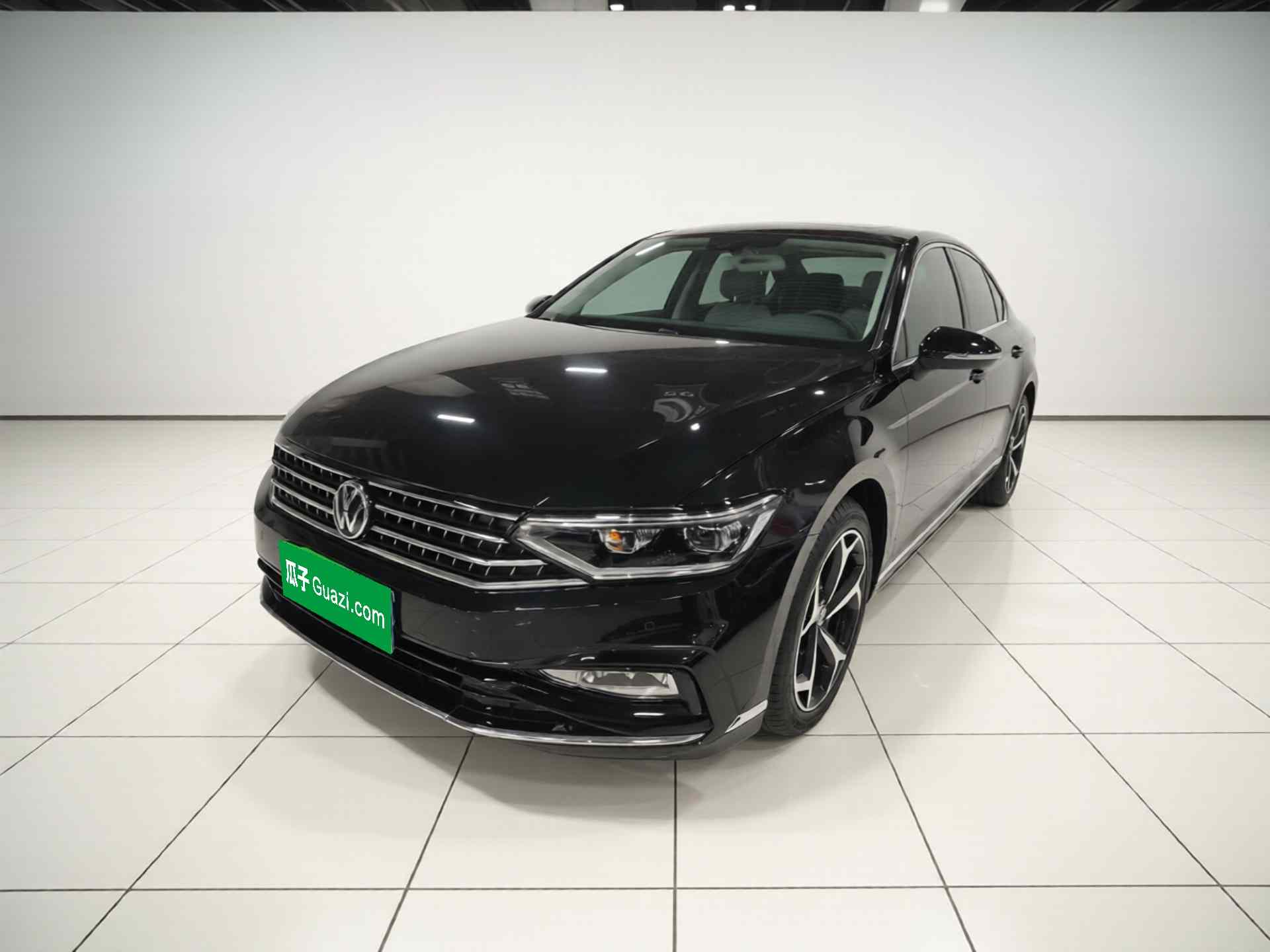 大众 迈腾 2023款 200万辆纪念版 330TSI DSG领先型(2)