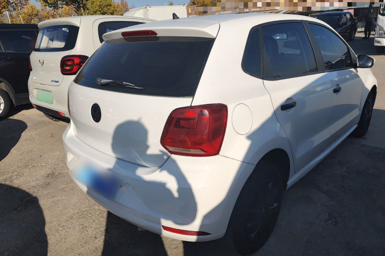 大众 Polo 2014款 1.4L 手动风尚版车身外观7