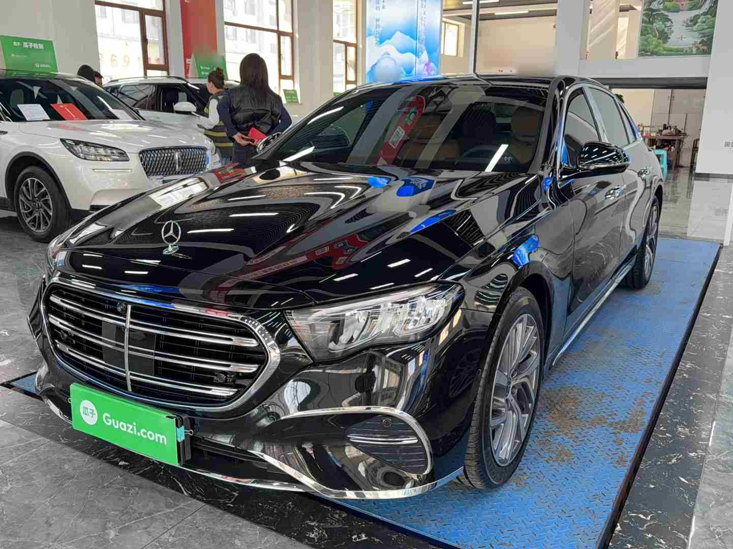 吉林二手奔驰E级 2024款，家用商务两不误，油耗养车贵不贵？