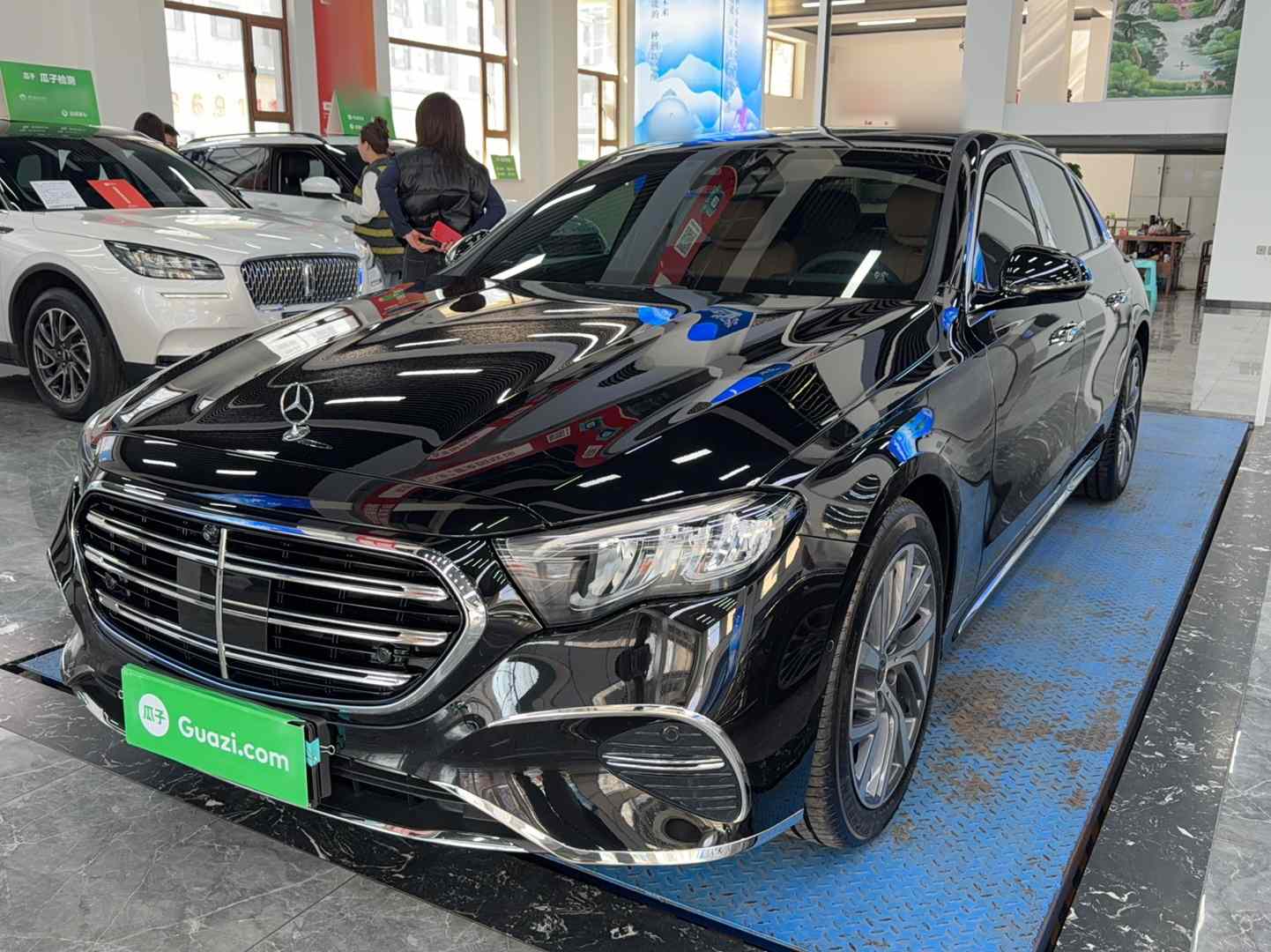 奔驰E级 2024款 E 300 L 时尚型(1)