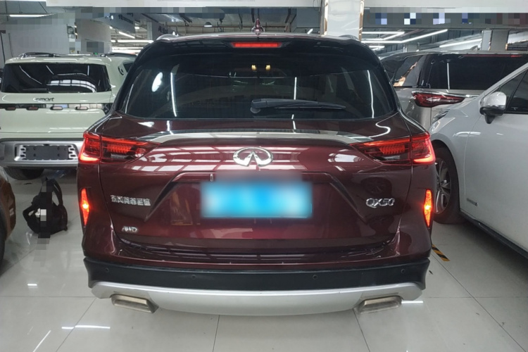 英菲尼迪QX50 2018款 2.0T 四驱菁英版车身外观6