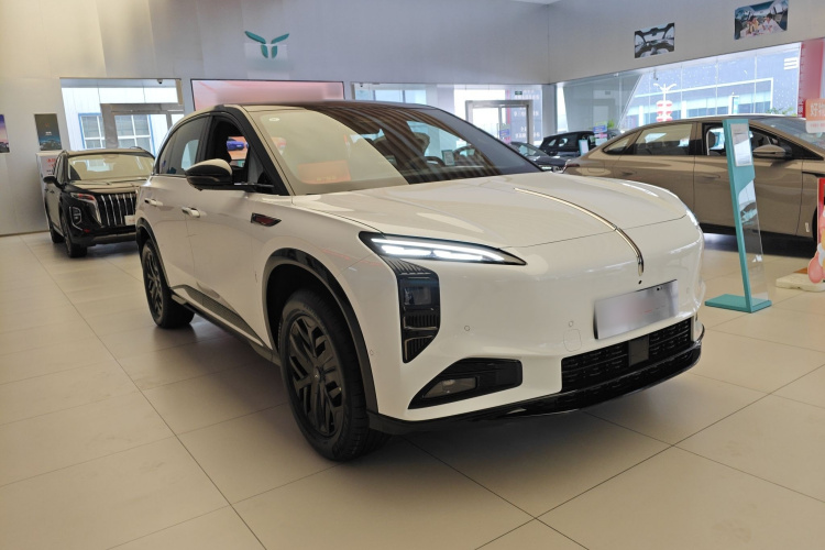 红旗天工08 2025款 605先锋版车身外观6002