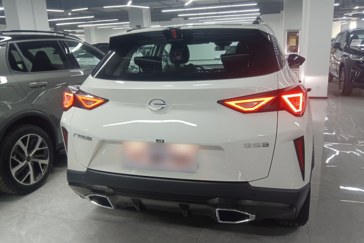 广汽传祺 传祺GS3 2023款 影速 270T 劲享版车身外观6