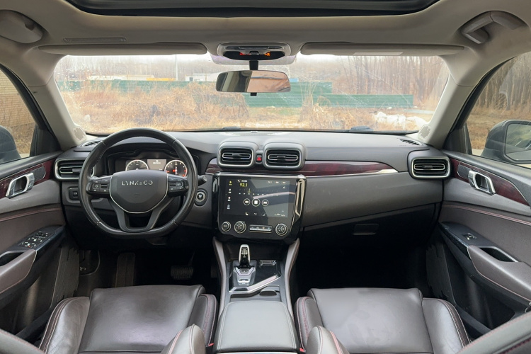 领克02 2019款 高能版 2.0T 自动两驱耀版 国VI中控内饰7006