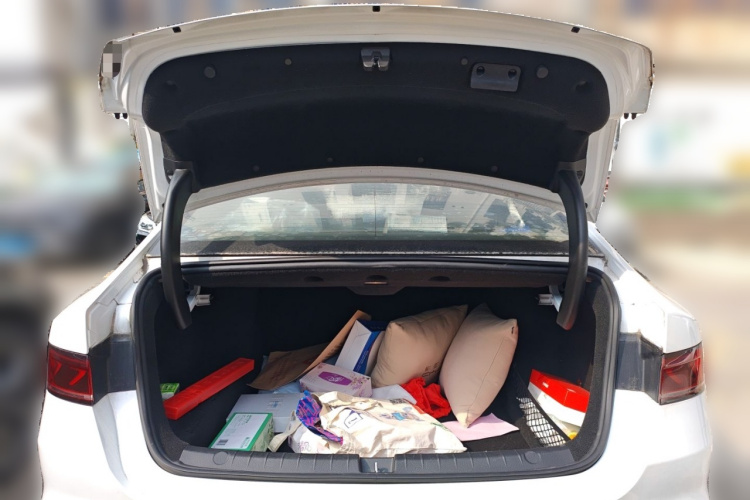 比亚迪 秦PLUS 2021款 DM-i 55KM 旗舰型中控内饰23