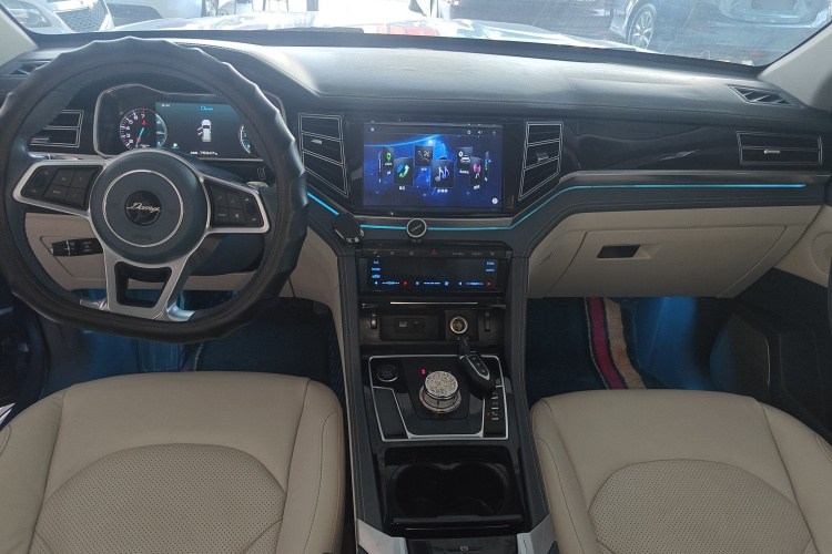 众泰 大迈X7 2017款 2.0T DCT至尊型中控内饰12