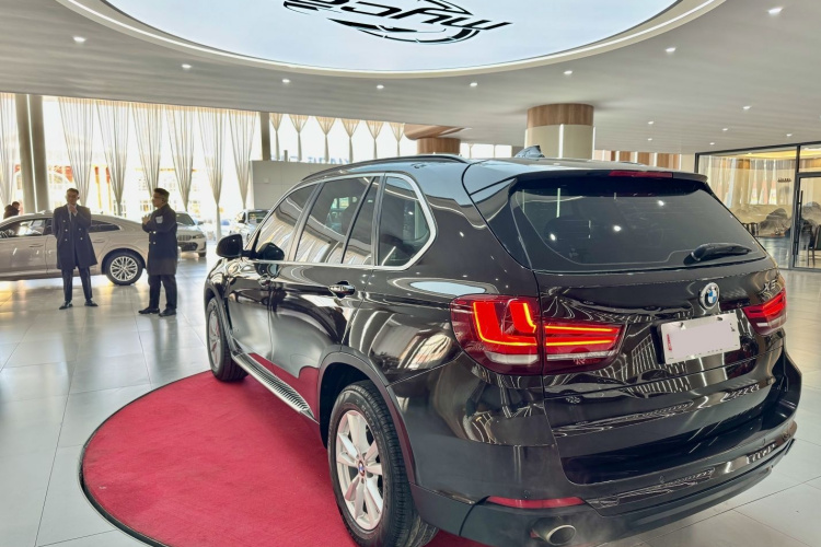 宝马X5(进口) 2014款 xDrive35i 典雅型车身外观6005