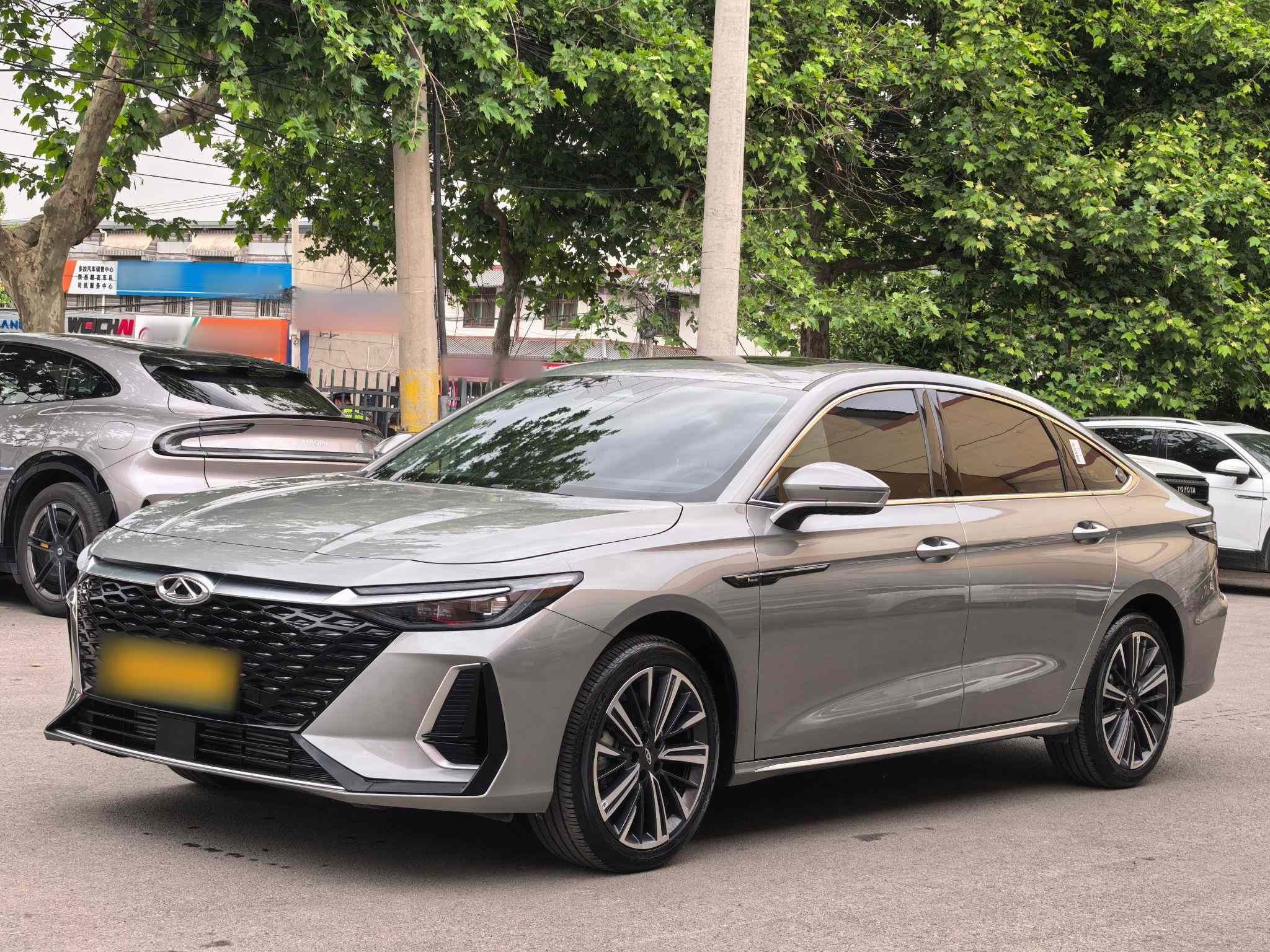 奇瑞 艾瑞泽8 2025款 1.6T DCT睿(1)