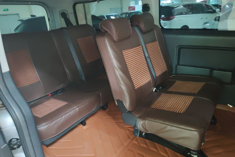 江淮瑞风 瑞风M3 2023款 PLUS 1.5T 5/7座经典版中控内饰21