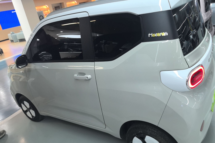 五菱汽车 宏光MINIEV 2024款 第三代 215km 进阶版车身外观6003