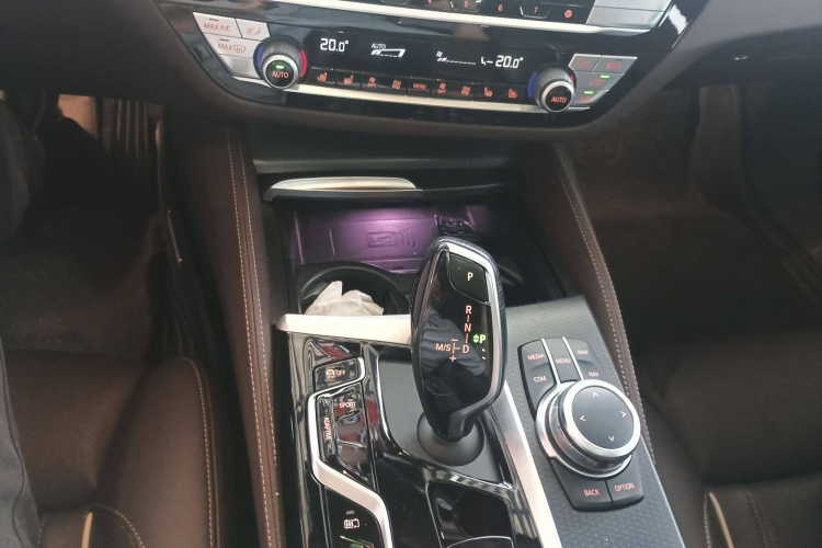 宝马5系新能源 2022款 改款二 535Le 先锋版M运动套装局部细节18