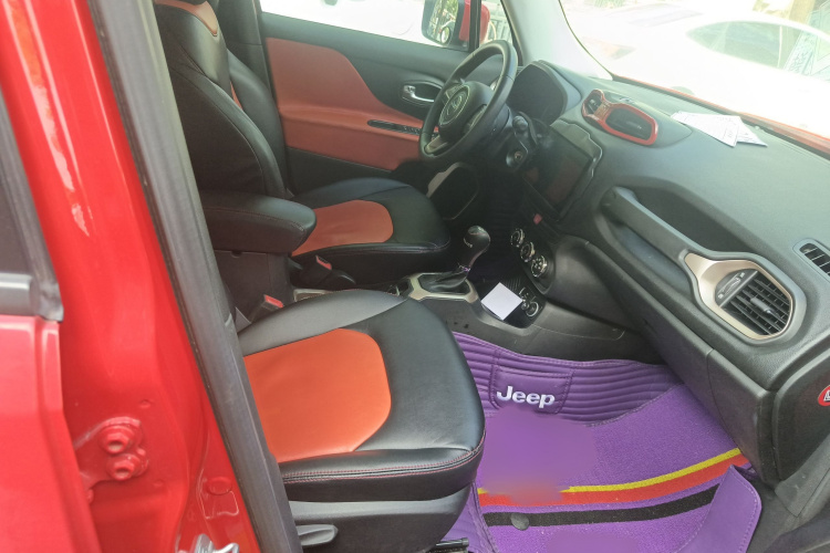 Jeep 自由侠 2016款 1.4T 自动高能版局部细节41