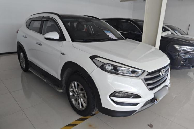 现代 途胜 2015款 1.6T 双离合两驱智能型车身外观6002