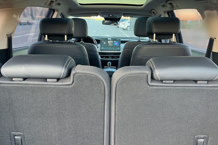 比亚迪 宋MAX 2021款 升级版 1.5T 自动旗舰型 6座中控内饰7005