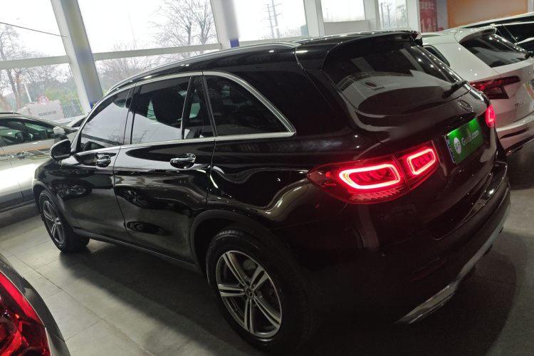 奔驰GLC 2021款 GLC 260 L 4MATIC 动感型车身外观4