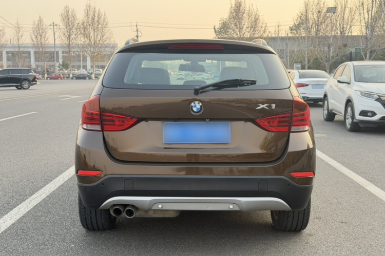 宝马X1 2015款 sDrive18i 时尚晋级版车身外观6003