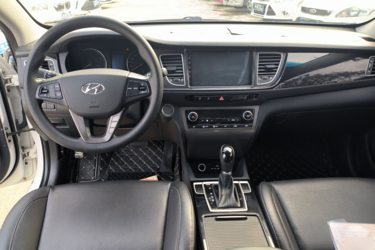 现代 名图 2014款 1.8L 自动智能型GLS中控内饰7002