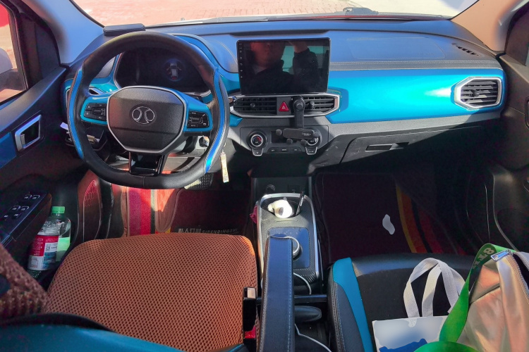 北汽新能源EC3 2018款 灵动版中控内饰12