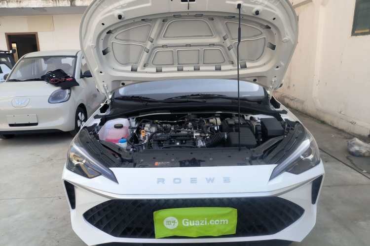 荣威i5 2026款 1.5L 手动舒享版机舱底盘24