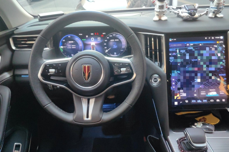 红旗HS7 PHEV 2024款 2.0T PHEV 四驱旗畅版 7座中控内饰13