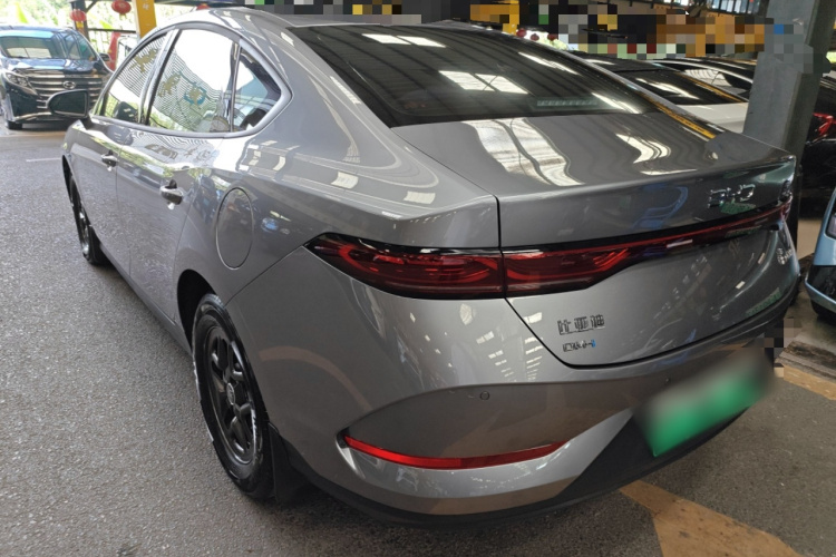 比亚迪 秦PLUS 2025款 DM-i 智驾版 55KM领先型车身外观4