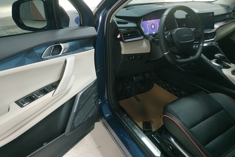 领克06 2020款 1.5T 耀Halo中控内饰20