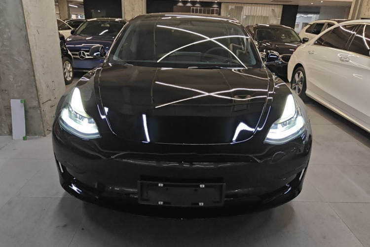 特斯拉 Model 3 2021款 标准续航后驱升级版 3D6车身外观2