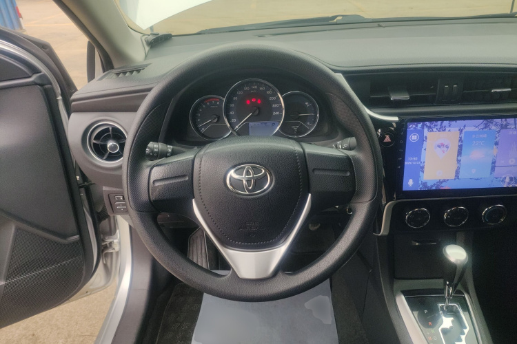 丰田 卡罗拉 2017款 改款 1.2T S-CVT GL中控内饰13