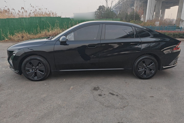 五菱汽车 五菱星光 2023款 70 标准版车身外观4