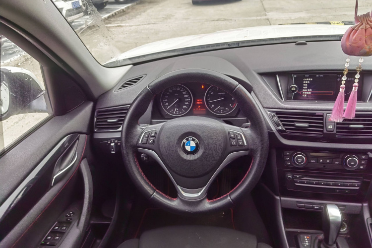 宝马X1 2013款 sDrive18i 运动设计套装局部细节13
