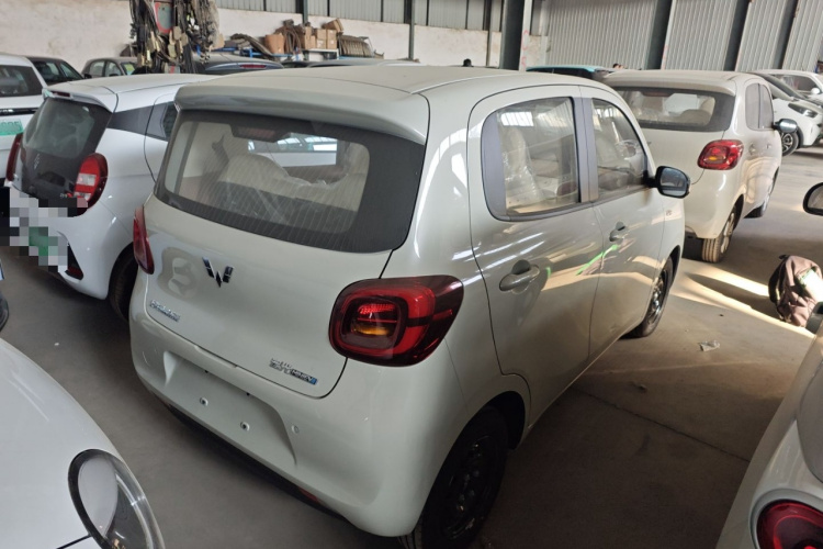 五菱汽车 宏光MINIEV 2025款 四门版 进阶款车身外观7