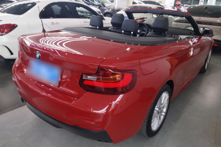 宝马2系(进口) 2015款 220i 敞篷轿跑车 M运动型车身外观7