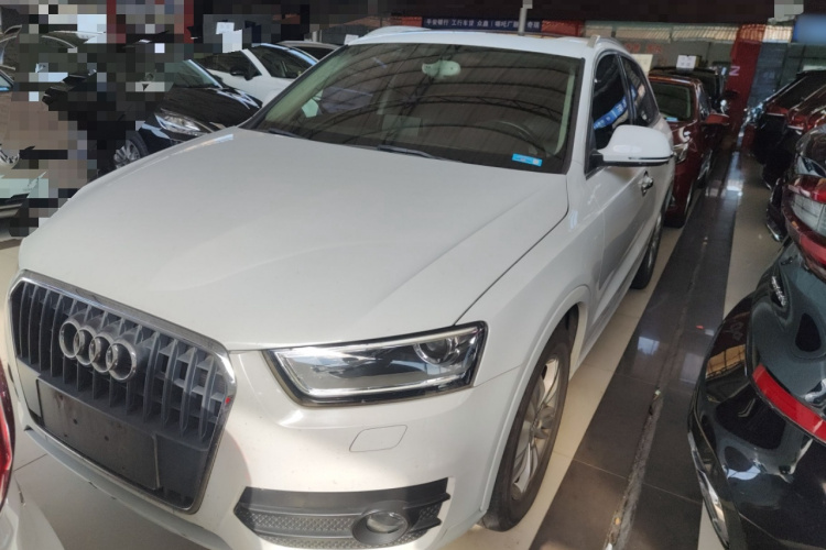 奥迪Q3 2015款 30 TFSI 舒适型车身外观1