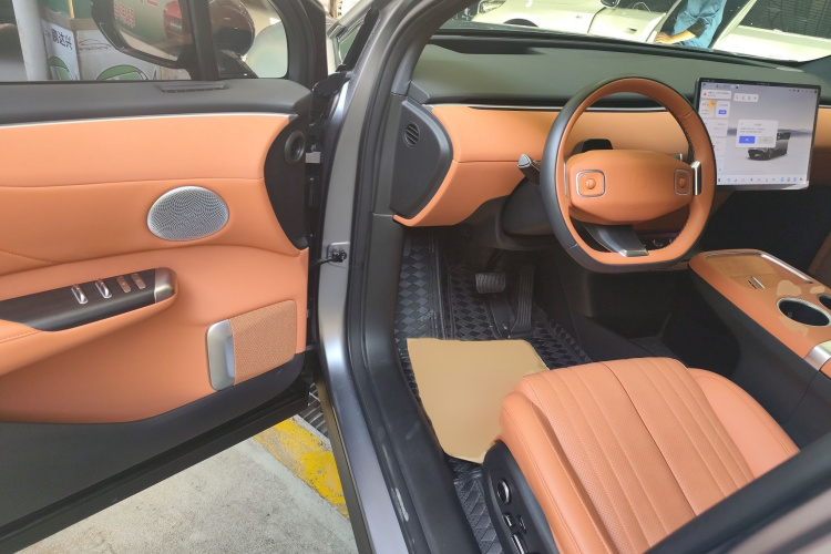 长安启源E07 2025款 纯电 四驱 90kWh Ultra高性能版中控内饰7003