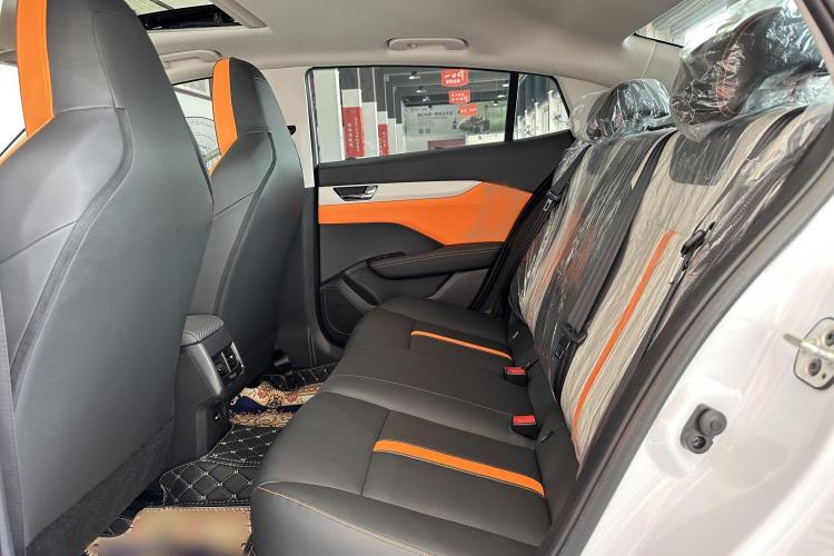 东风风神 奕炫 2023款 马赫版 1.5L 自动追影版中控内饰7003