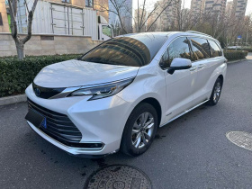 丰田 赛那SIENNA 2021款 2.5L混动 至尊版
